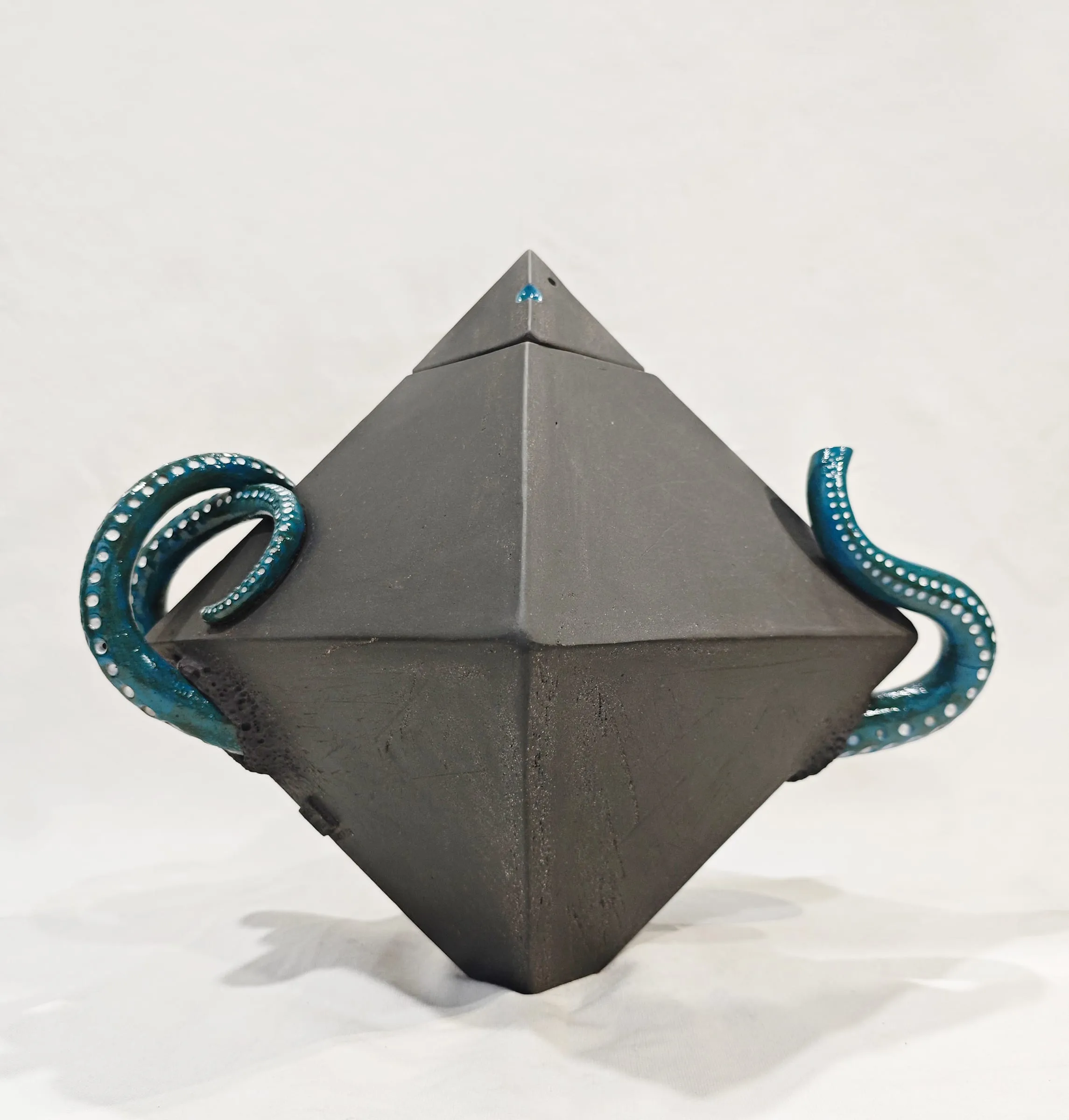 Secret Whispers of the Box · Zhao Huijuan